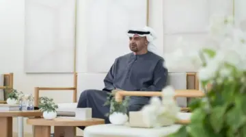 رئيس الدولة وعضو مجلس الشيوخ الأمريكي جوني إيرنست يناقشان التطورات الإقليمية